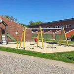 Feriehus 6 Person On A In *