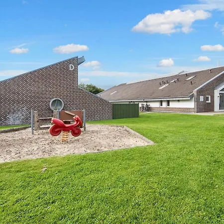 6 Person On A In Дом отдыха *