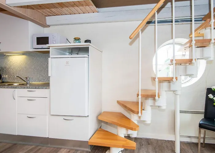 6 Person On A In Дом отдыха