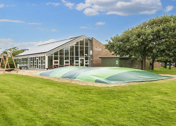 6 Person On A In Дом отдыха