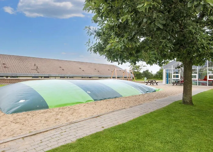 6 Person On A In Дом отдыха