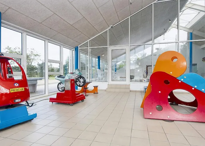 6 Person On A In Дом отдыха